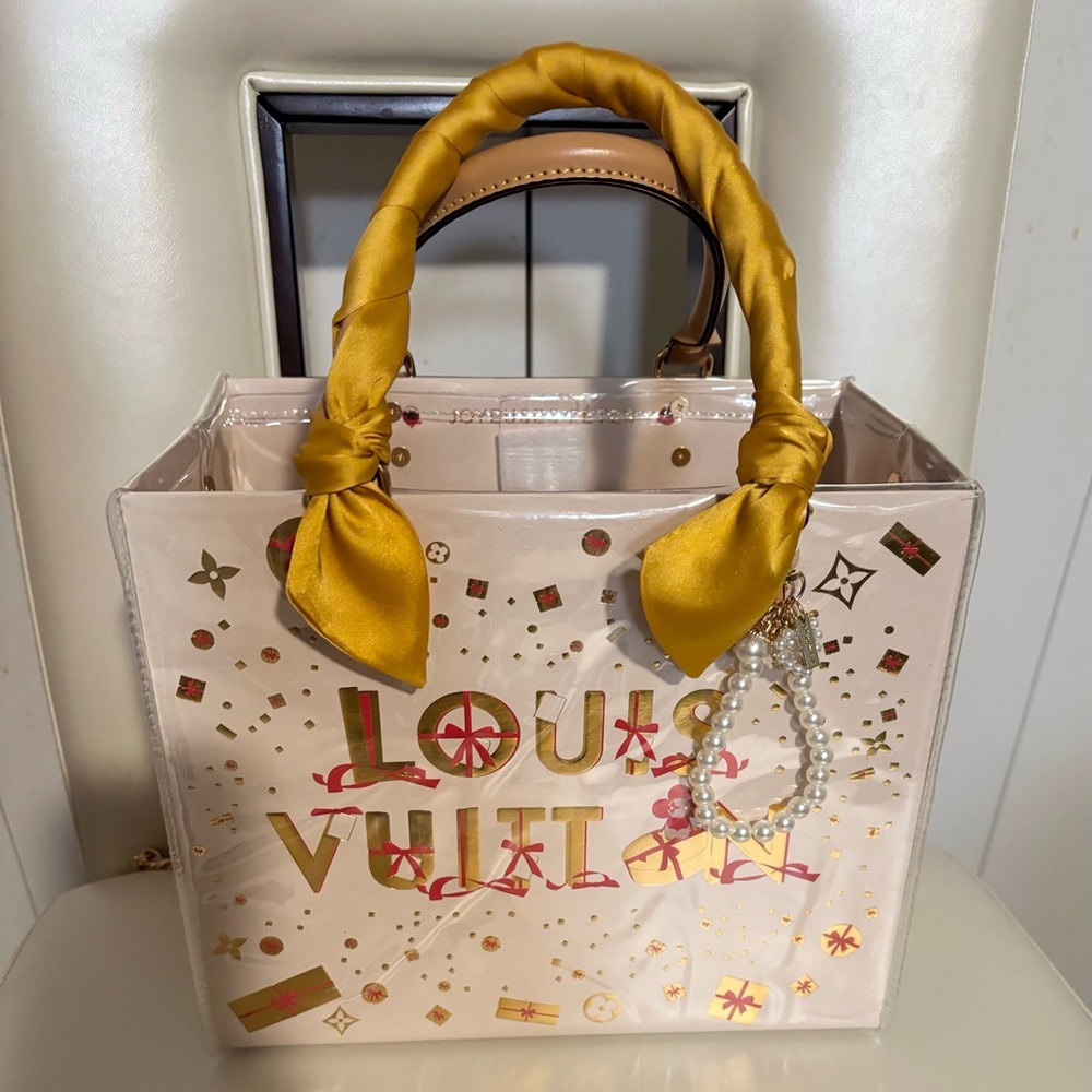 UPCYCLED HANDMADE BEAUTIFUL PVC VINYL TOTE